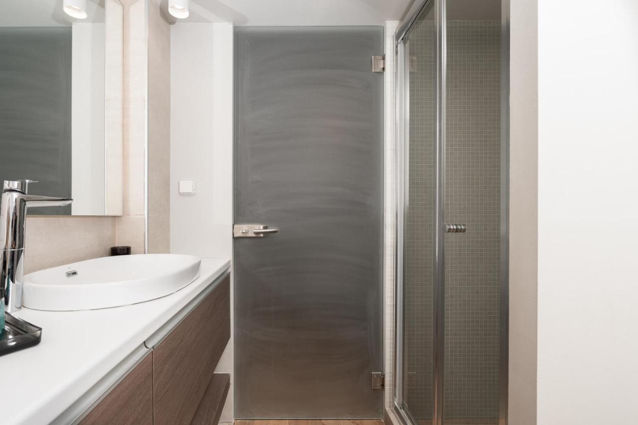 Blue Avra Apartment By A&D Properties Pórto Ráfti Eksteriør bilde