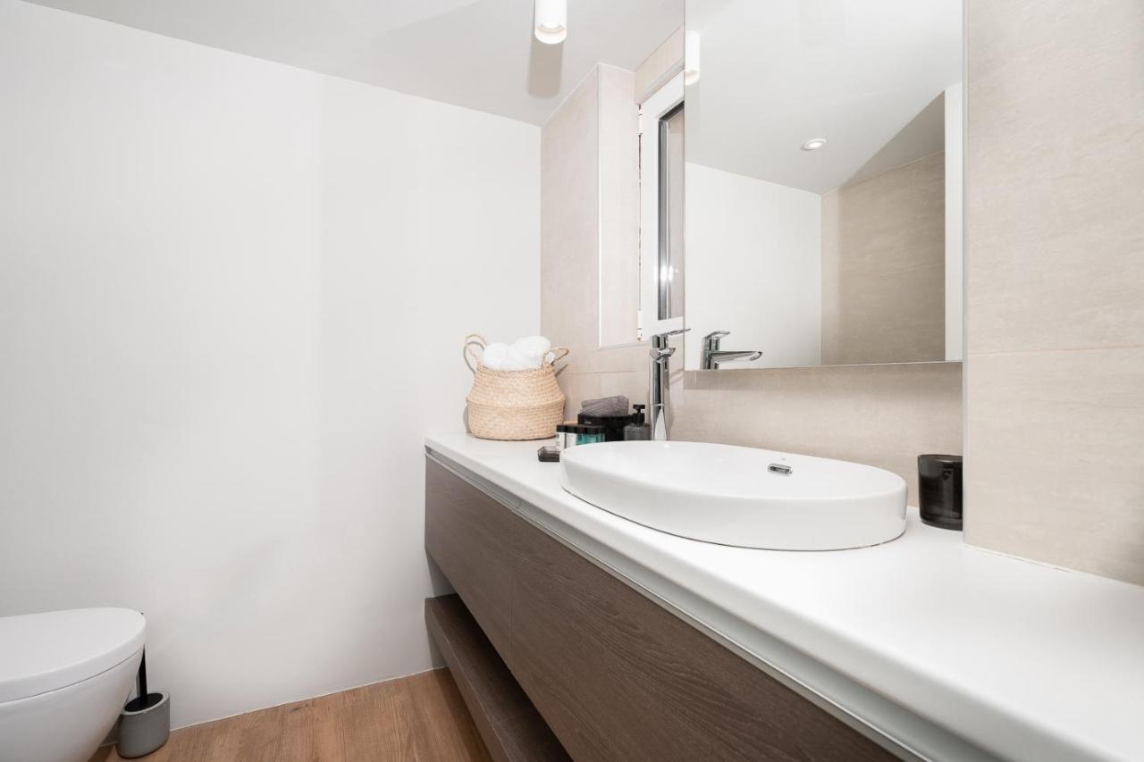 Blue Avra Apartment By A&D Properties Pórto Ráfti Eksteriør bilde
